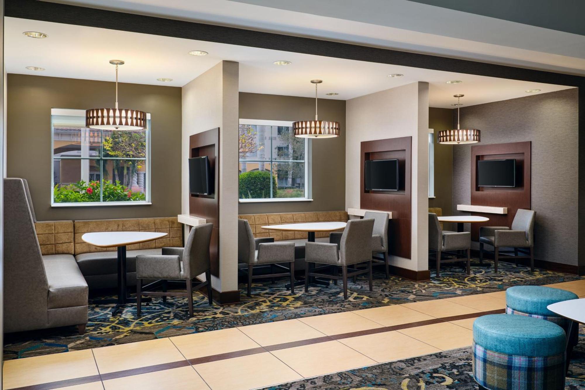 Residence Inn By Marriott Fort Myers At I-75 And Gulf Coast Town Center Estero Buitenkant foto